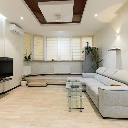 Apartment On Dragomirova Kiev Exterior foto
