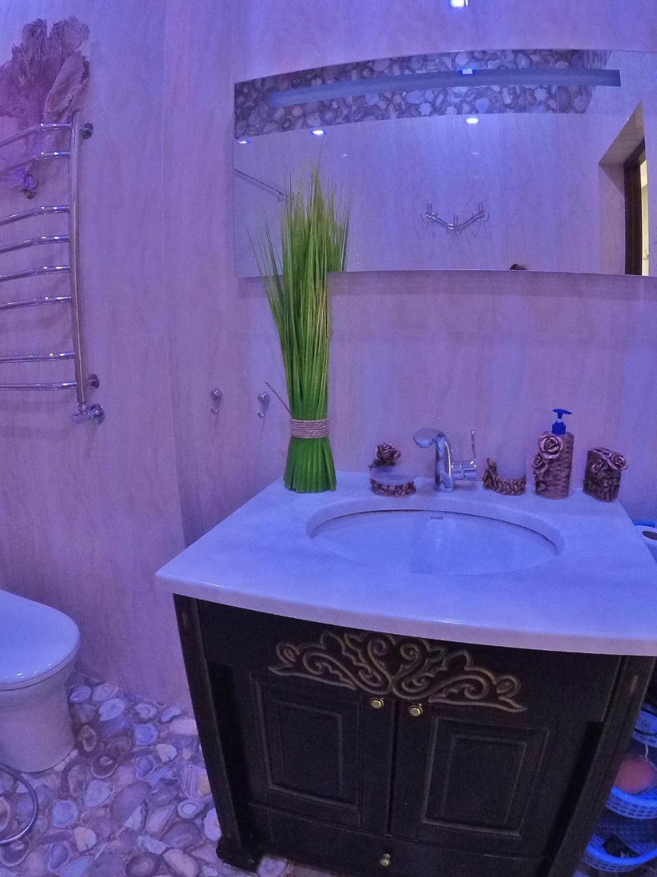Apartment On Dragomirova Kiev Exterior foto