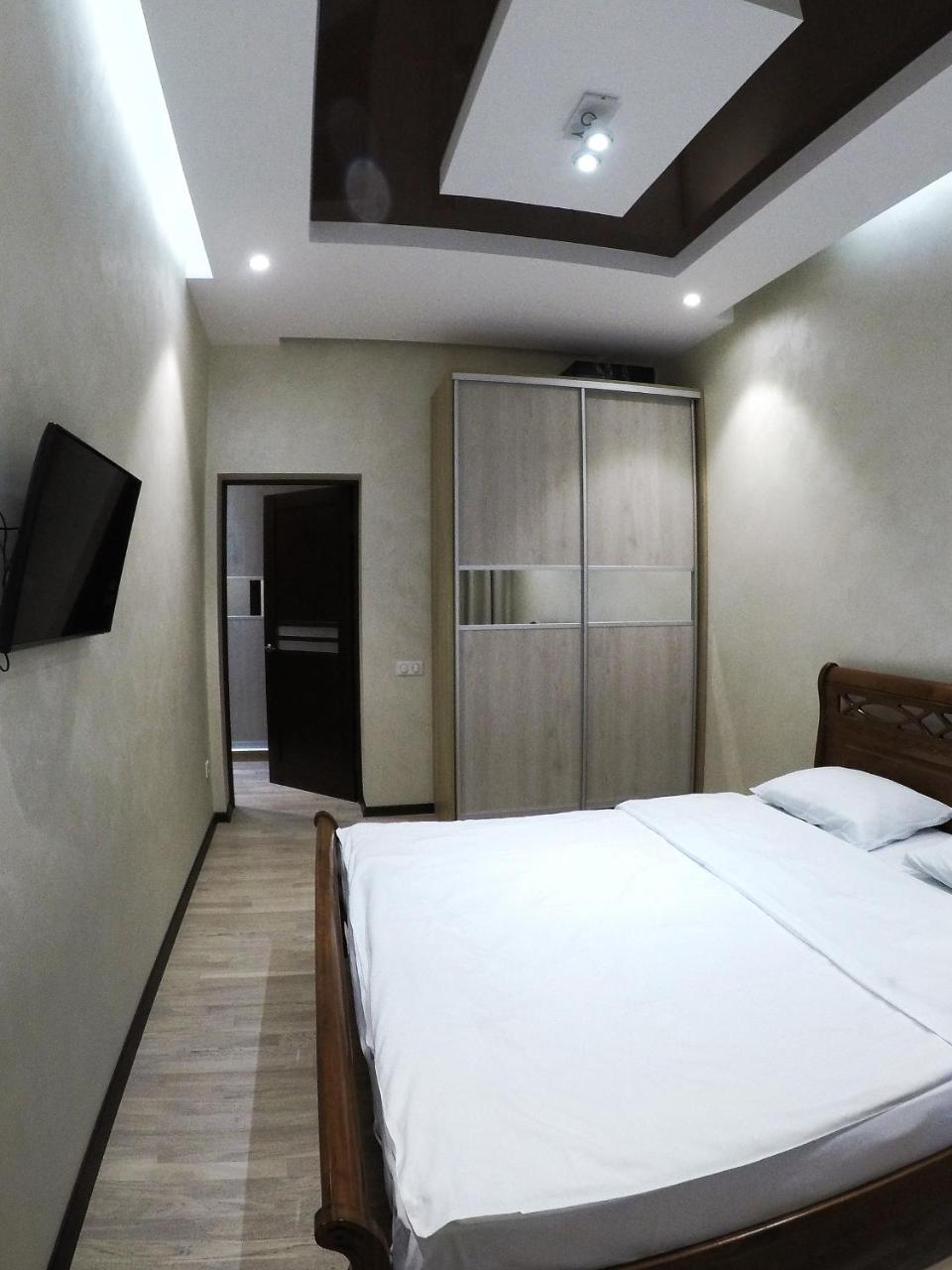 Apartment On Dragomirova Kiev Exterior foto